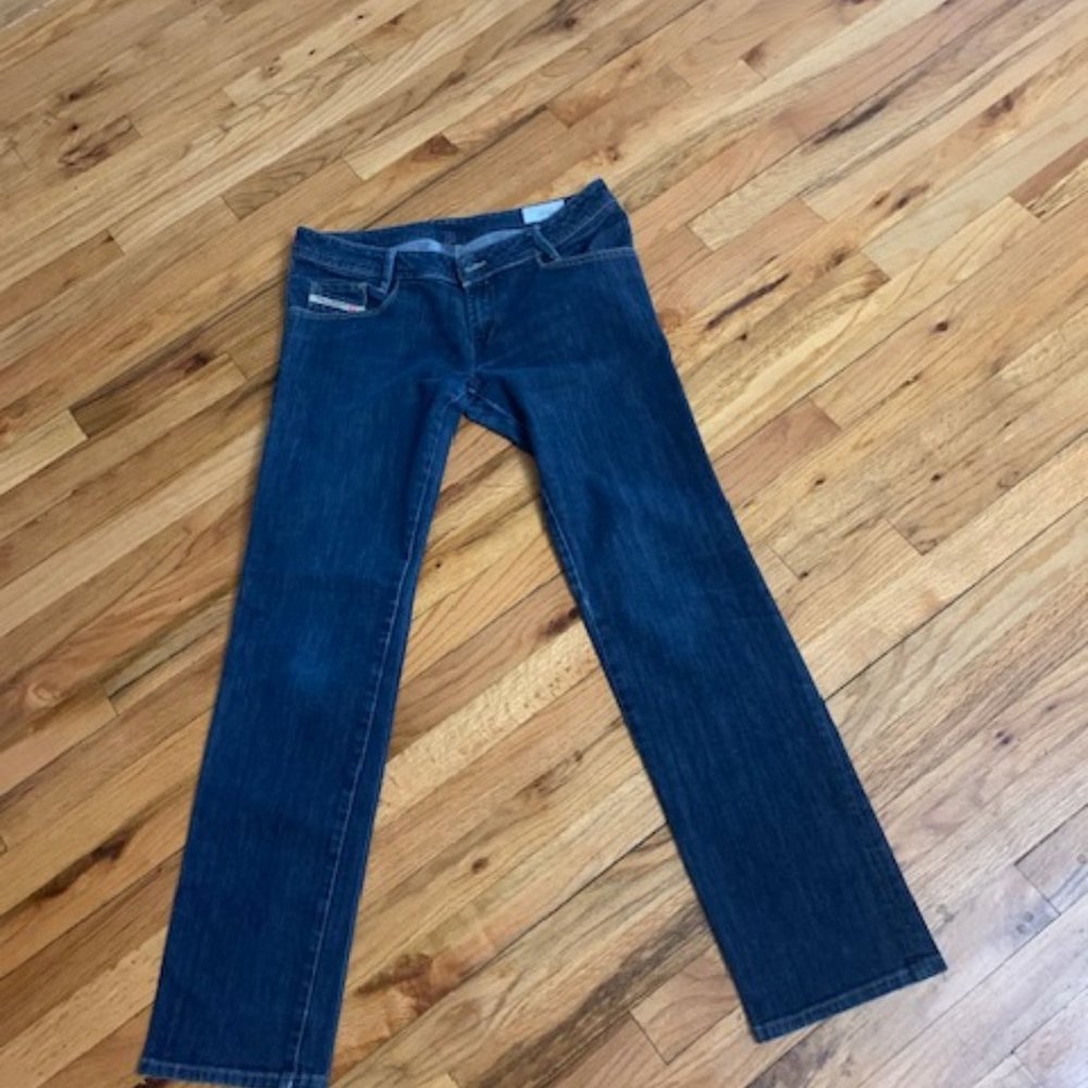 Diesel Newz straight leg jeans size 31. Excellent condition.